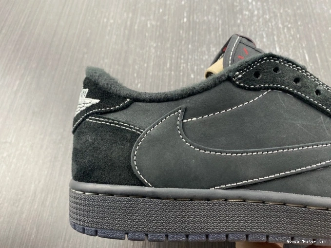 DM7866-001 Low Retro 1 Air Black x Air Scott Travis Jordan Jordan Phantom